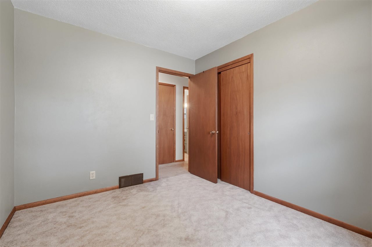 604 8th Avenue Coralville IA 52241-0000