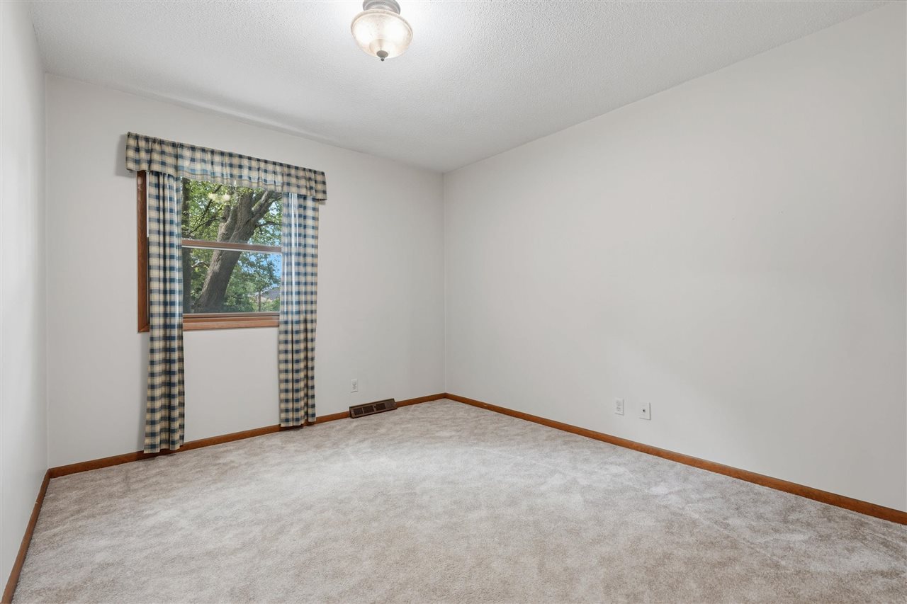604 8th Avenue Coralville IA 52241-0000