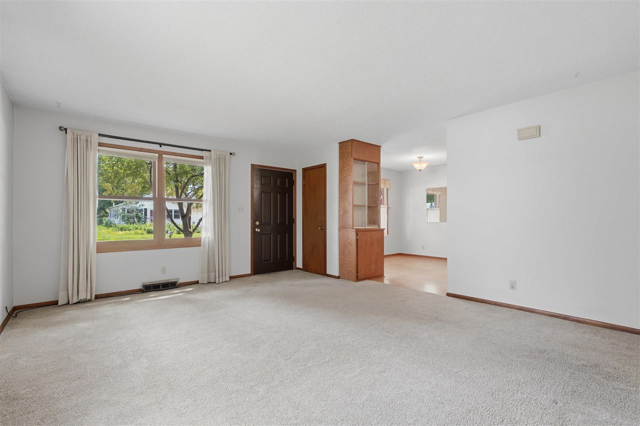 604 8th Avenue Coralville IA 52241-0000