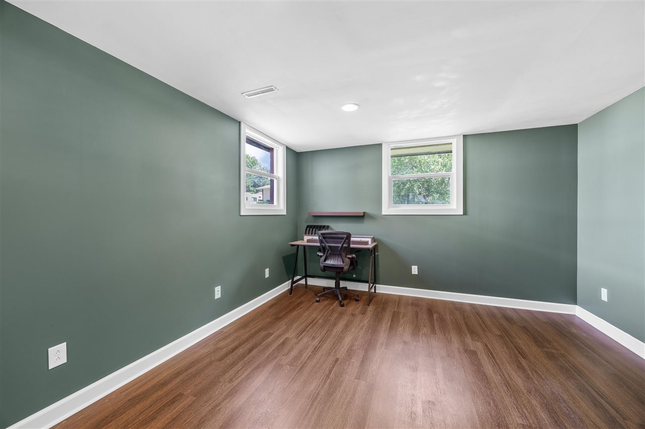 3365 Tulane Avenue Iowa City IA 52245