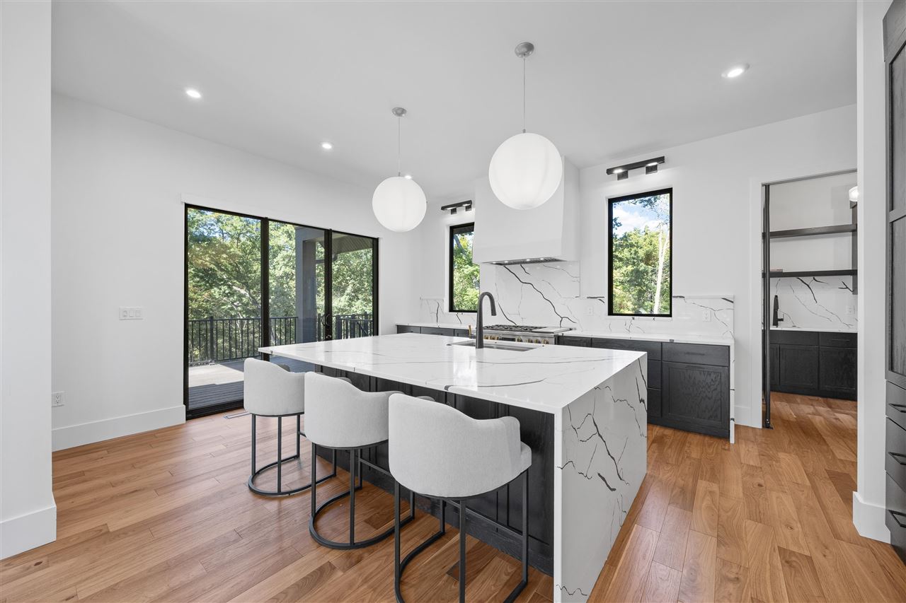 2816 Buckle Down Circle Iowa City IA 52245