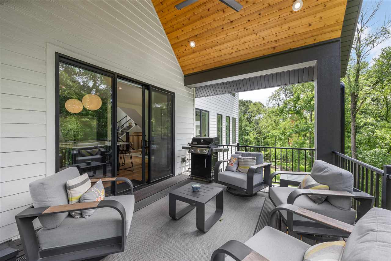 2816 Buckle Down Circle Iowa City IA 52245