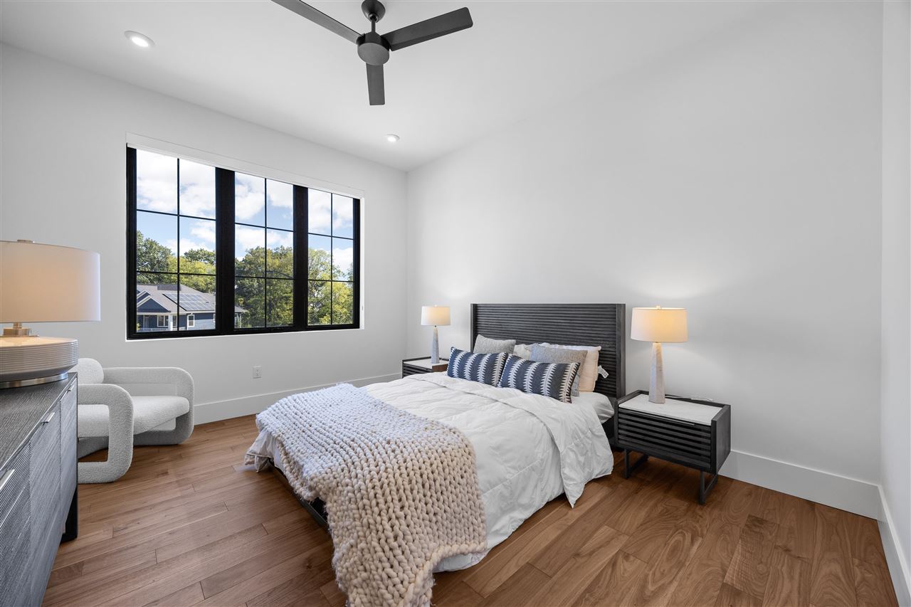 2816 Buckle Down Circle Iowa City IA 52245