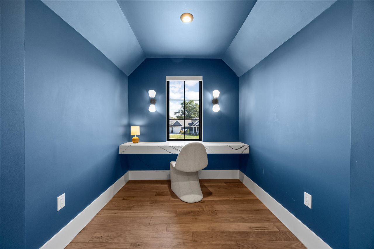 2816 Buckle Down Circle Iowa City IA 52245