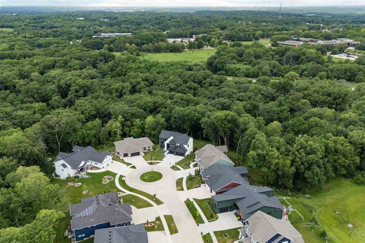 2816 Buckle Down Circle Iowa City IA 52245