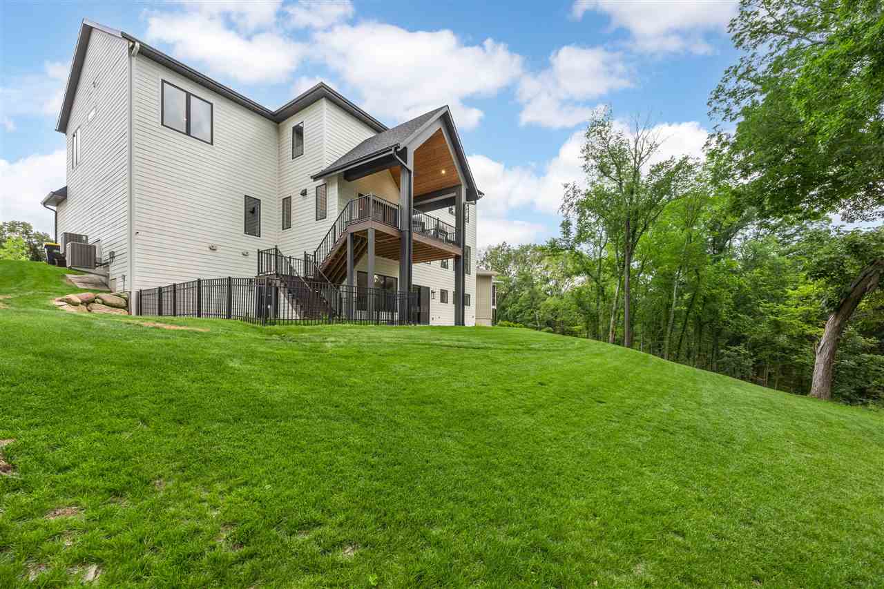 2816 Buckle Down Circle Iowa City IA 52245