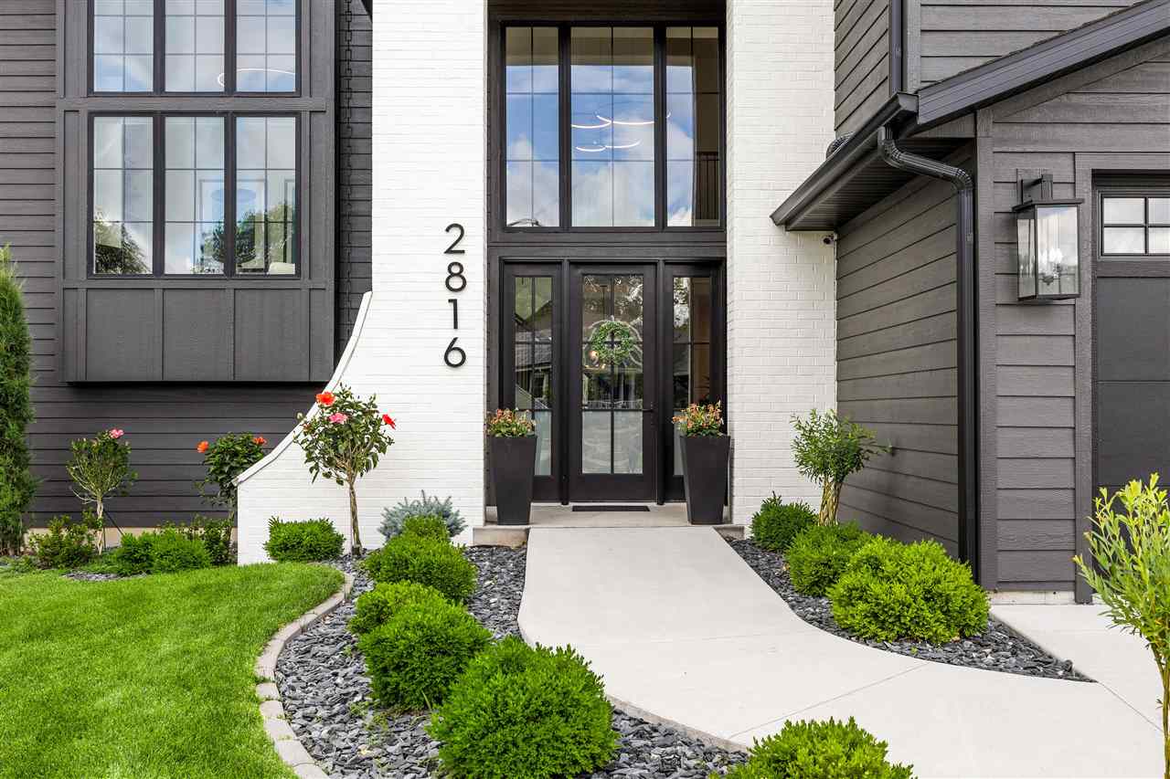 2816 Buckle Down Circle Iowa City IA 52245