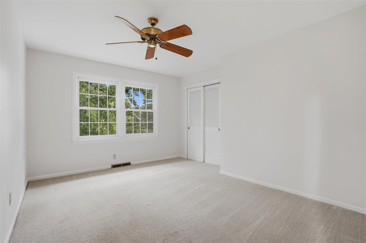 4331 Oakridge Trail NE Iowa City IA 52240