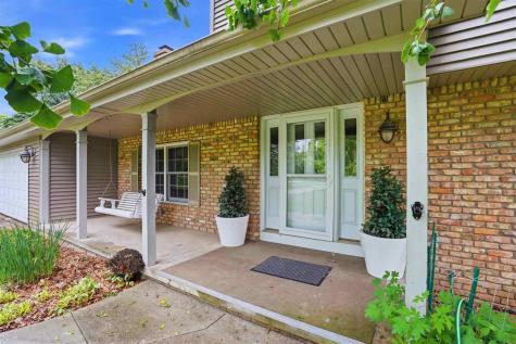 4331 Oakridge Trail NE Iowa City IA 52240