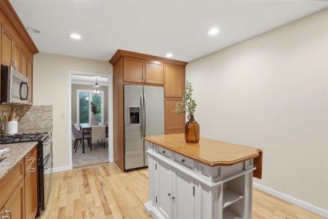 4331 Oakridge Trail NE Iowa City IA 52240
