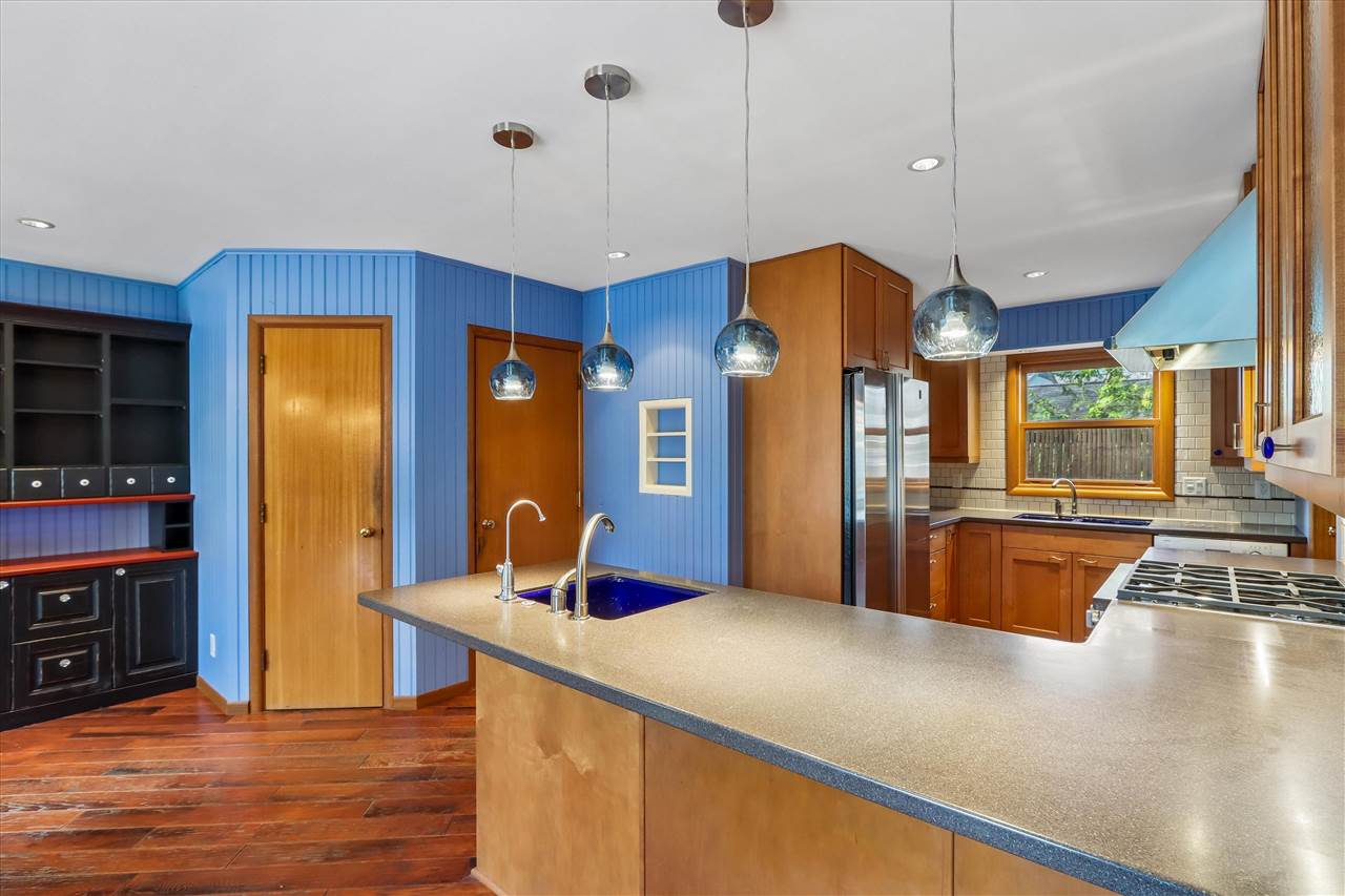 430 Magowan Avenue Iowa City IA 52246