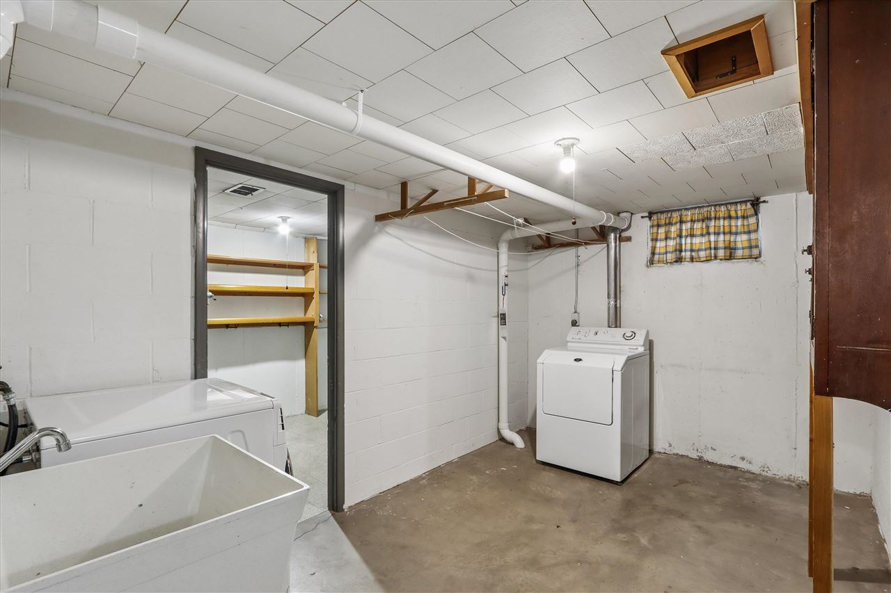 430 Magowan Avenue Iowa City IA 52246