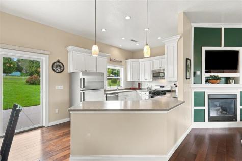 220 Cherry Lane Tiffin IA 52340