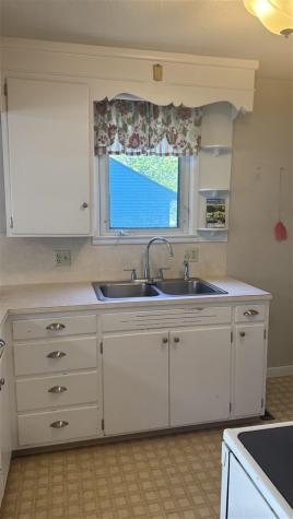 709 E 3rd Street Kalona IA 52247