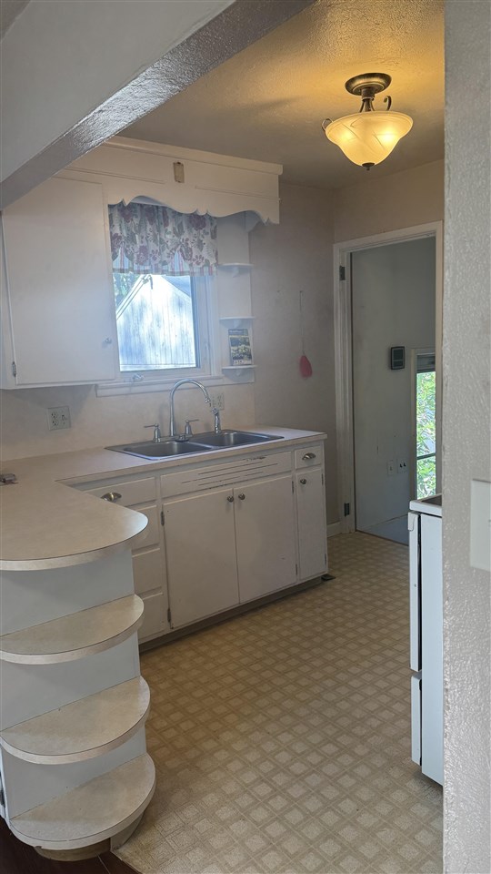709 E 3rd Street Kalona IA 52247
