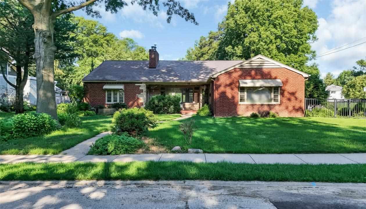425 Beldon Avenue Iowa City IA 52246