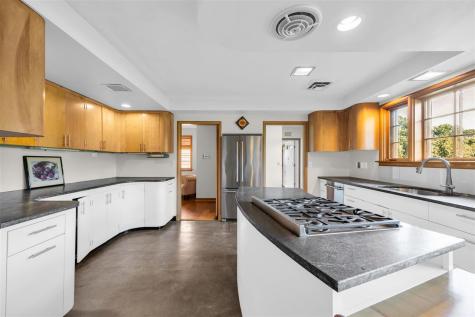 425 Beldon Avenue Iowa City IA 52246