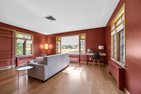 425 Beldon Avenue Iowa City IA 52246