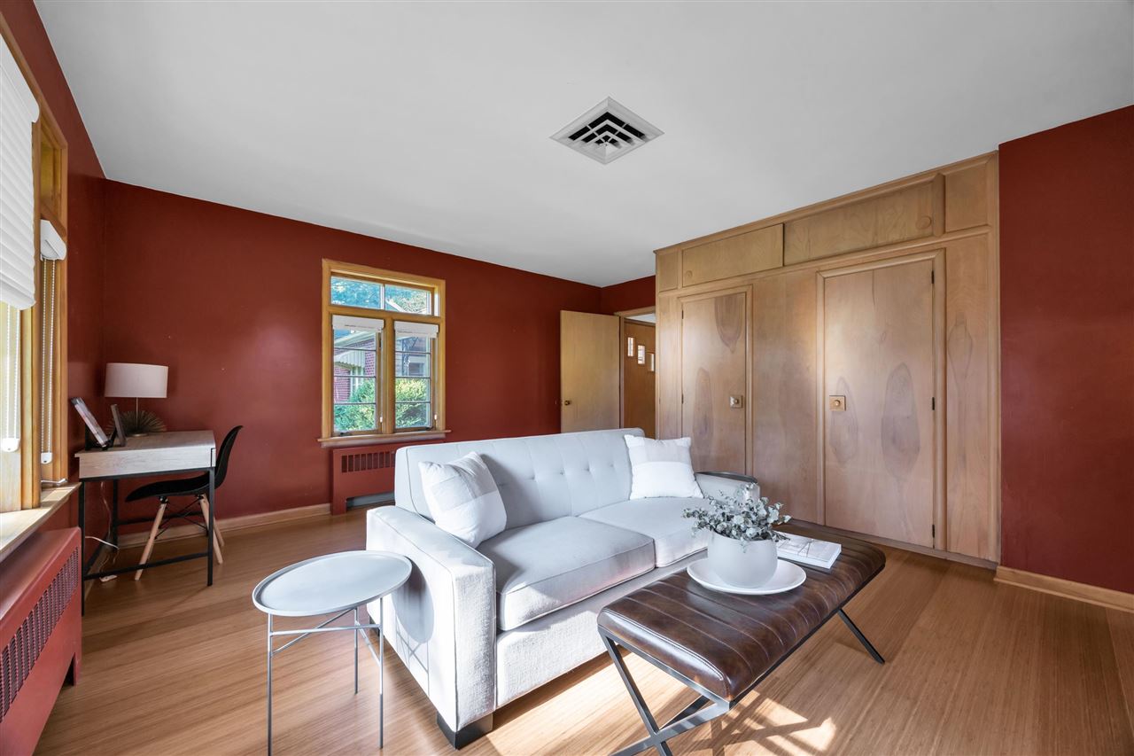 425 Beldon Avenue Iowa City IA 52246