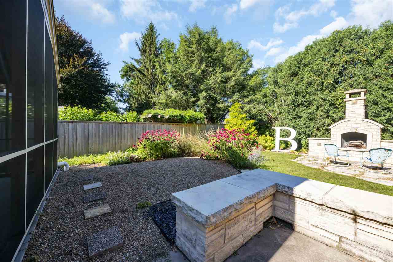 425 Beldon Avenue Iowa City IA 52246
