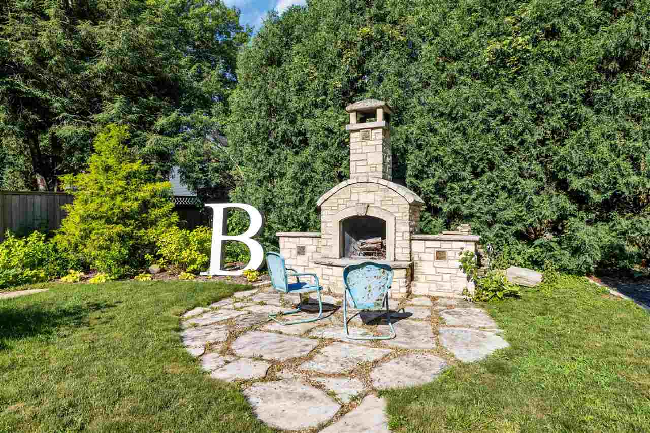 425 Beldon Avenue Iowa City IA 52246