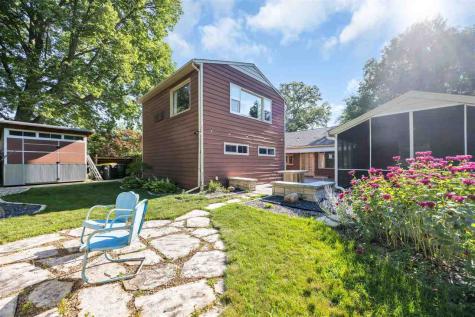 425 Beldon Avenue Iowa City IA 52246