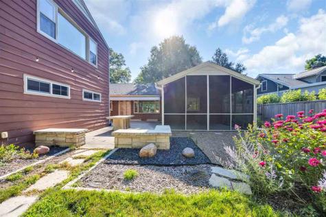 425 Beldon Avenue Iowa City IA 52246