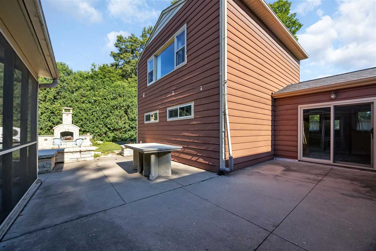 425 Beldon Avenue Iowa City IA 52246
