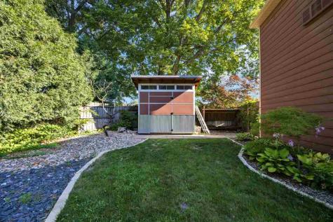 425 Beldon Avenue Iowa City IA 52246