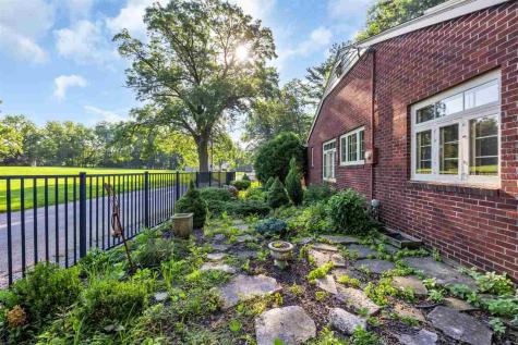 425 Beldon Avenue Iowa City IA 52246