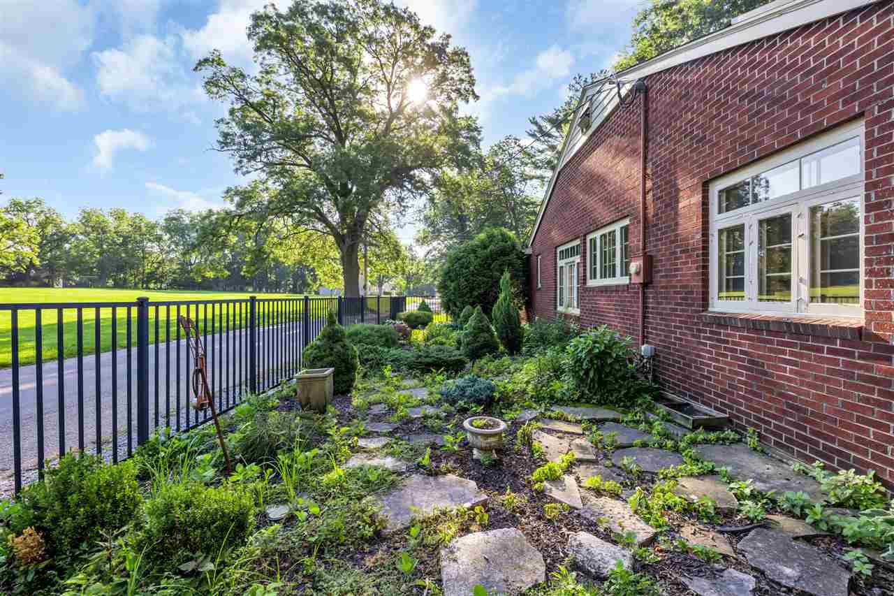 425 Beldon Avenue Iowa City IA 52246