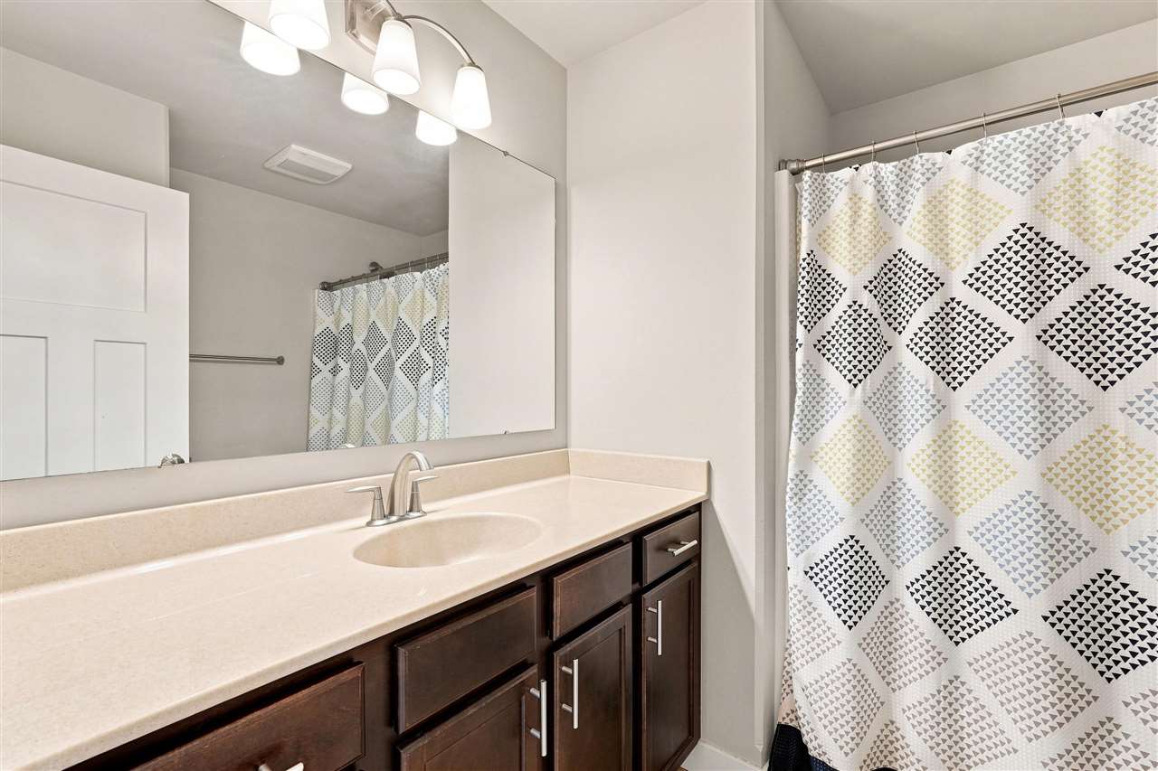 63 Colchester Drive Iowa City IA 52245