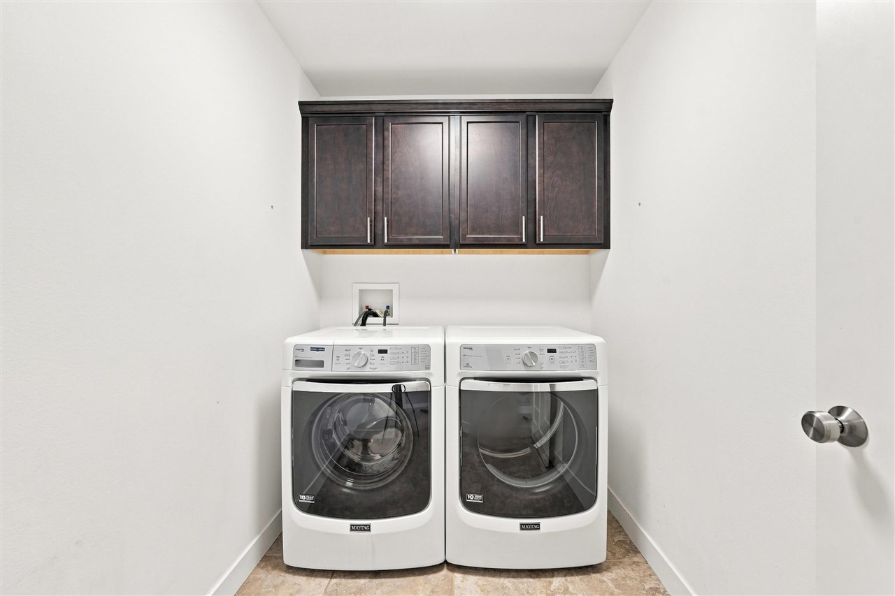 63 Colchester Drive Iowa City IA 52245