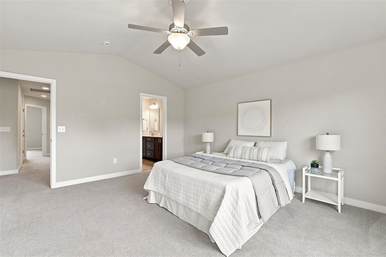 63 Colchester Drive Iowa City IA 52245