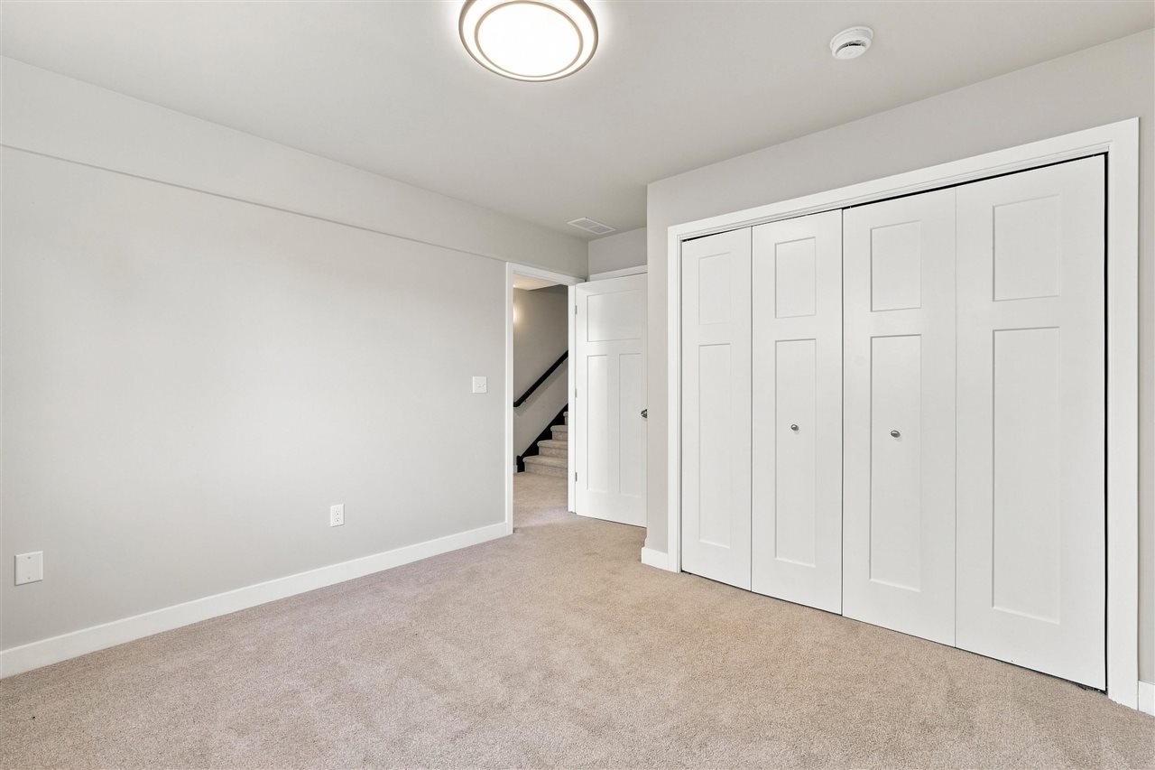 63 Colchester Drive Iowa City IA 52245