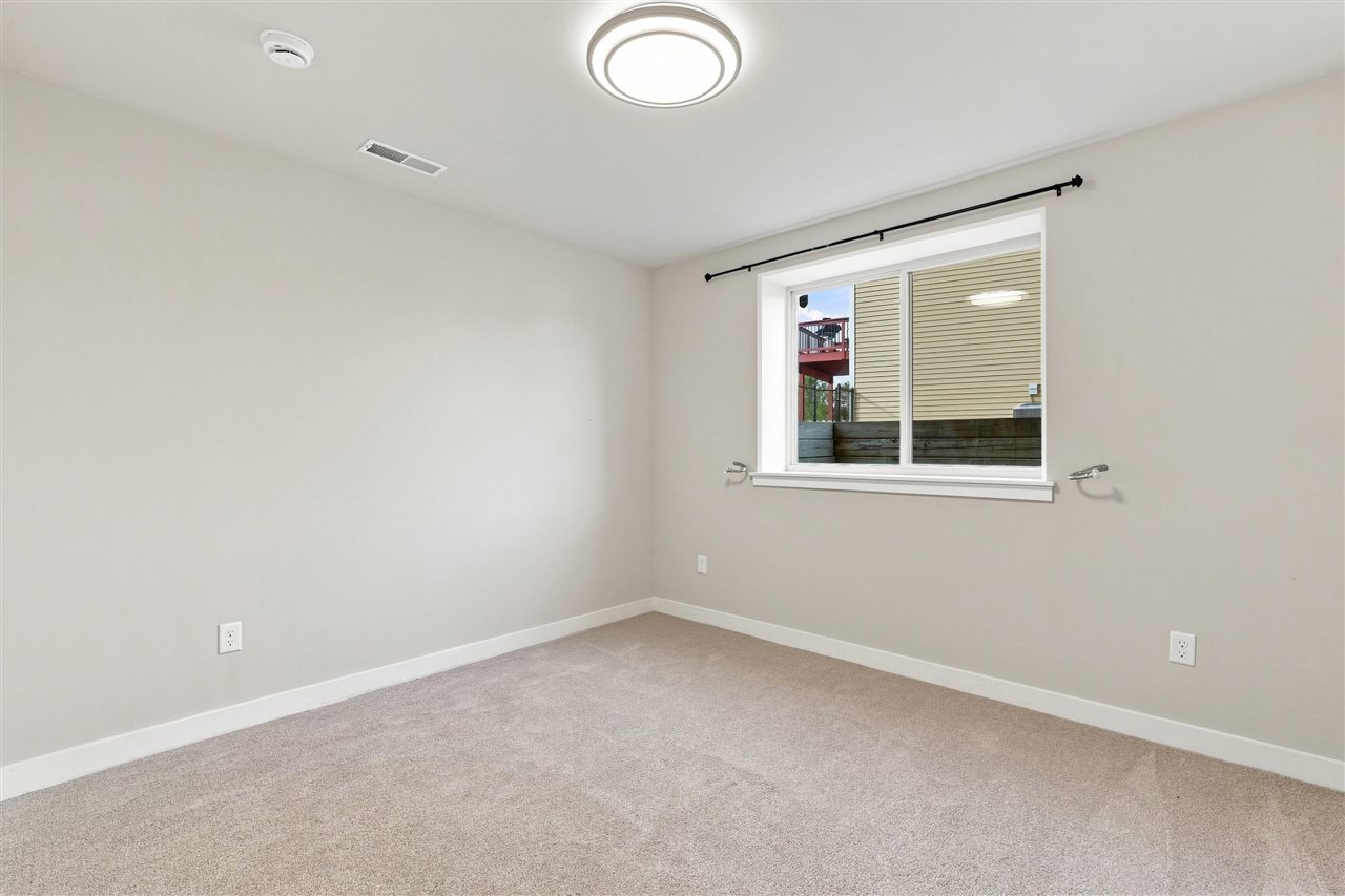 63 Colchester Drive Iowa City IA 52245