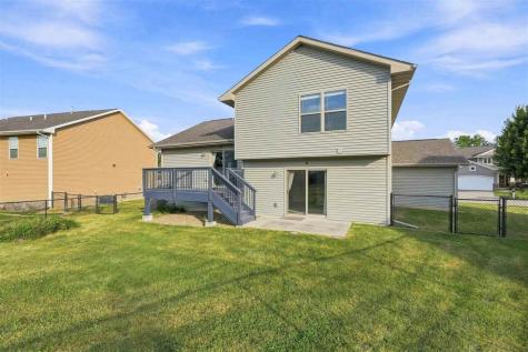 63 Colchester Drive Iowa City IA 52245
