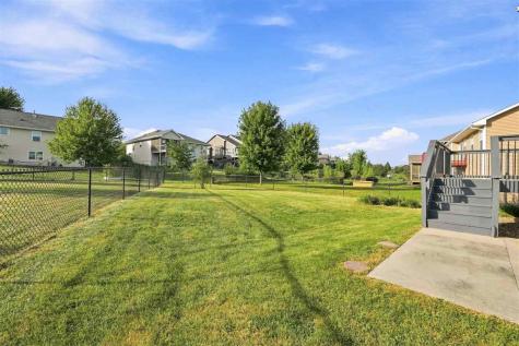 63 Colchester Drive Iowa City IA 52245