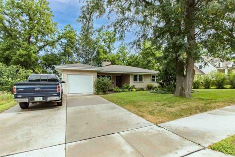 1816 Rochester Avenue Iowa City IA 52245