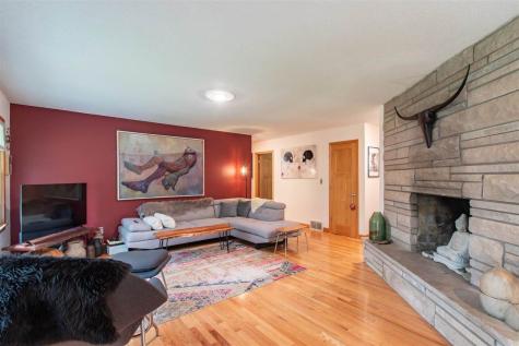 1816 Rochester Avenue Iowa City IA 52245