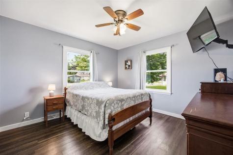 272 28th Avenue SW Cedar Rapids IA 52404