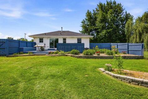 272 28th Avenue SW Cedar Rapids IA 52404