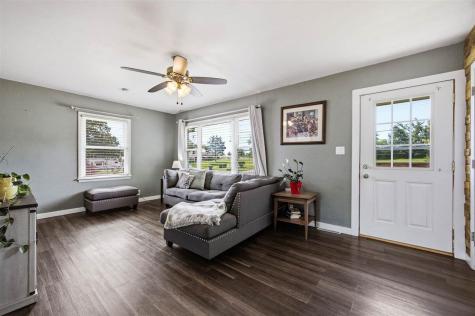 272 28th Avenue SW Cedar Rapids IA 52404