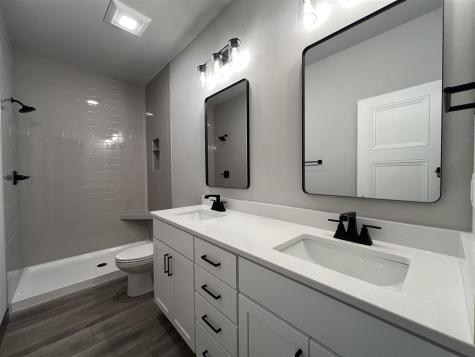 1296 Berkshire Lane North Liberty IA 52317