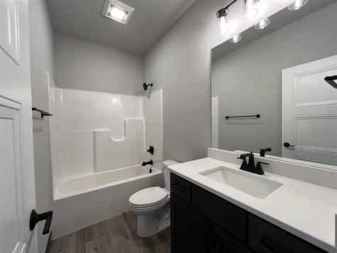 1296 Berkshire Lane North Liberty IA 52317