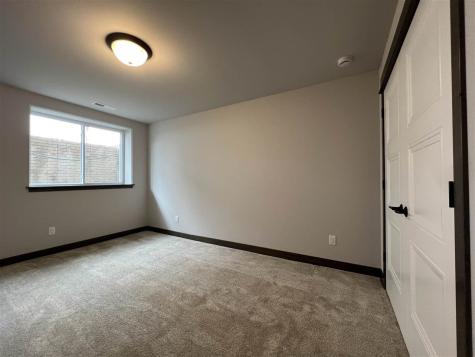 1296 Berkshire Lane North Liberty IA 52317