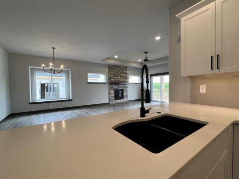 1296 Berkshire Lane North Liberty IA 52317