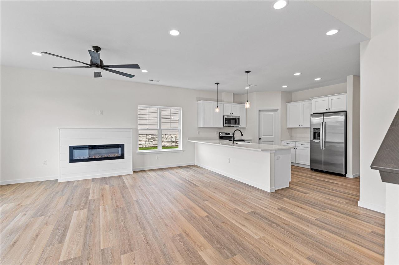 4671 Herbert Hoover Hwy, Units A, B, C Iowa City IA 52240