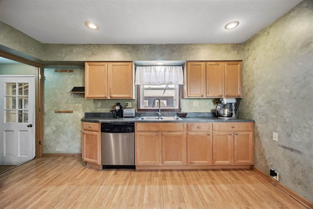 1850 Muscatine Avenue Iowa City IA 52240