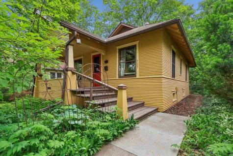 707 Rundell Street Iowa City IA 52240
